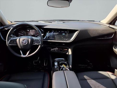 Used 2023 Buick Envision Essence w/ Technology Package I image 9