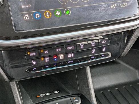 Used 2023 Chevrolet Bolt LT w/ Infotainment Package FWD image 14