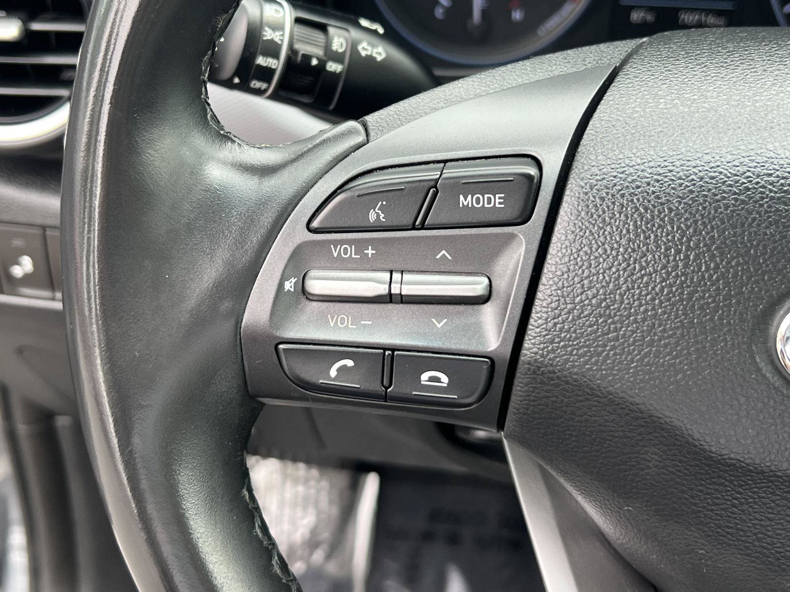 Used 2021 Hyundai Kona Limited AWD/4WD image 34