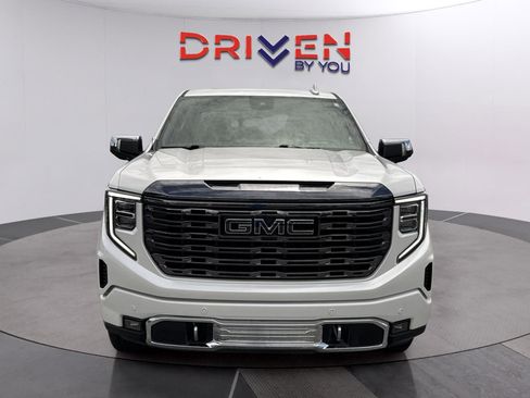 Used 2024 GMC Sierra 1500 Denali Ultimate AWD/4WD image 9