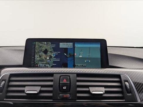 Used 2016 BMW M4 Coupe image 25