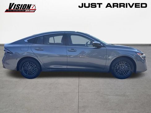 New 2026 Nissan Sentra SV w/ SV Convenience Package FWD image 4