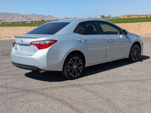 Used 2016 Toyota Corolla S image 3