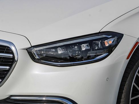 New 2024 Mercedes-Benz S 580 4MATIC Sedan image 9