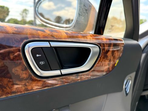 Used 2006 Bentley Flying Spur Flying Spur image 8