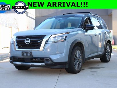 Used 2024 Nissan Pathfinder SL w/ SL Premium Package