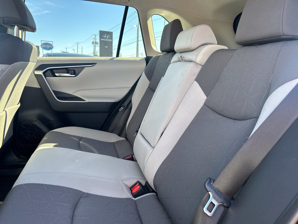 Used 2025 Toyota RAV4 XLE w/ Convenience Package AWD/4WD image 36