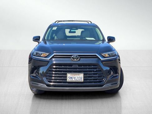 Used 2024 Toyota Grand Highlander AWD Hybrid image 2