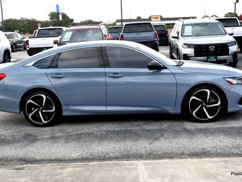 Used 2022 Honda Accord Sport image 3