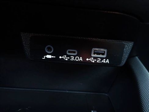 Used 2025 Subaru Forester Premium AWD/4WD image 22