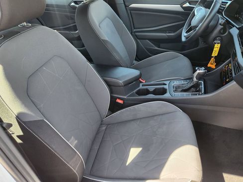 Used 2025 Volkswagen Jetta Sport FWD image 15
