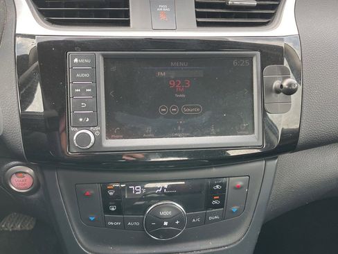 Used 2019 Nissan Sentra SV image 16