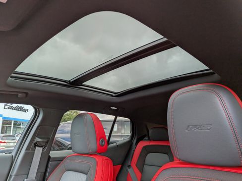 New 2026 Chevrolet Equinox EV RS image 14