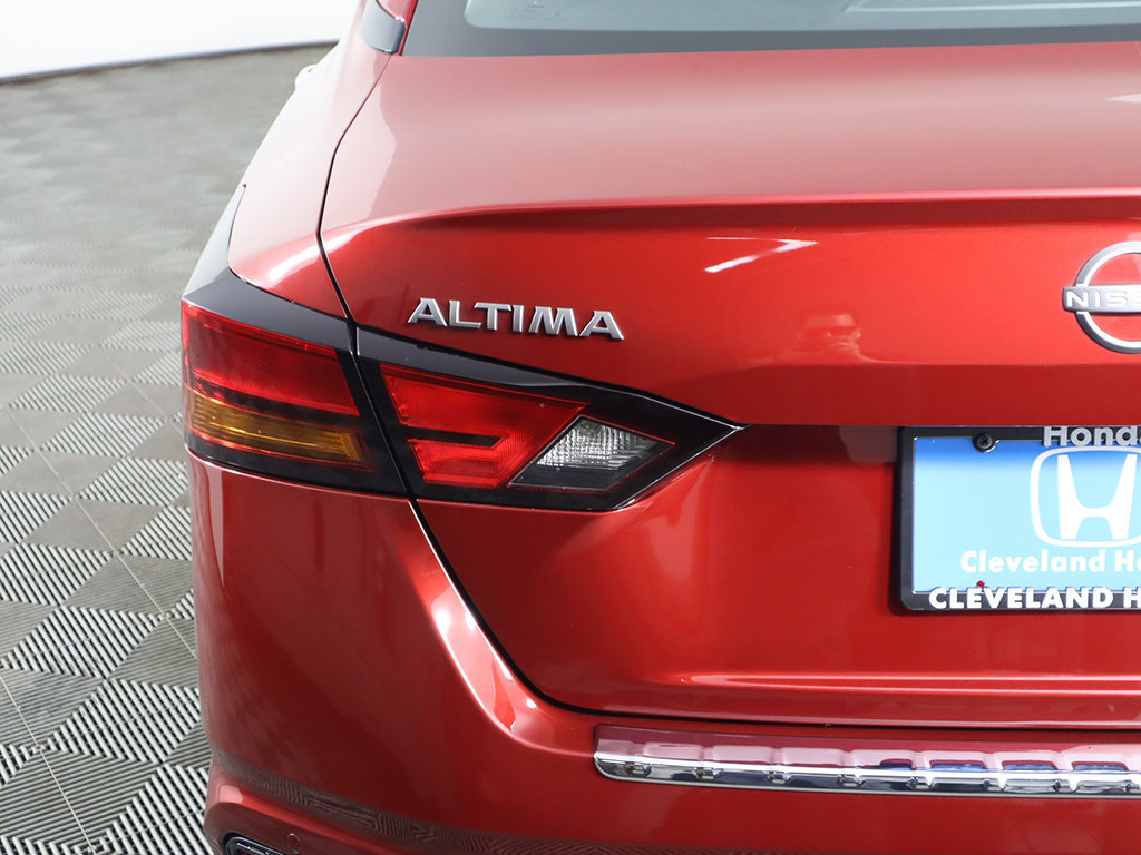 Used 2023 Nissan Altima 2.5 SV w/ SV Premium Package FWD image 16