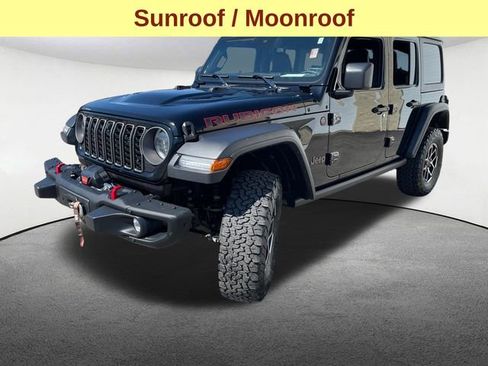 Used 2025 Jeep Wrangler Unlimited Rubicon w/ Steel Bumper Group image 5