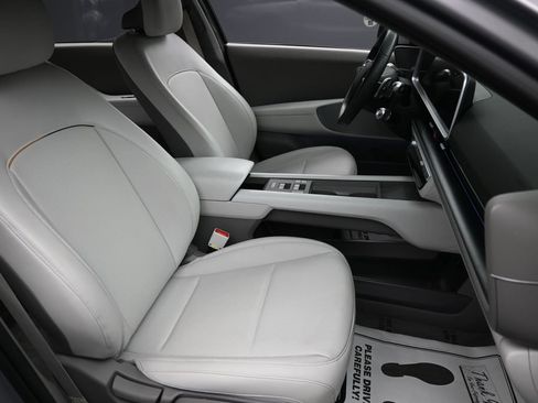 Used 2024 Hyundai Ioniq 6 SEL RWD image 33