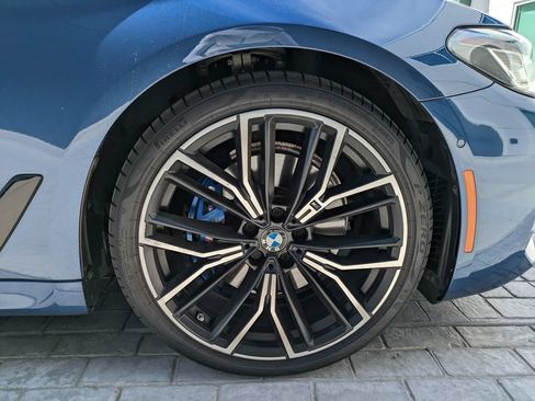 Used 2023 BMW 530i w/ M Sport Package RWD image 10