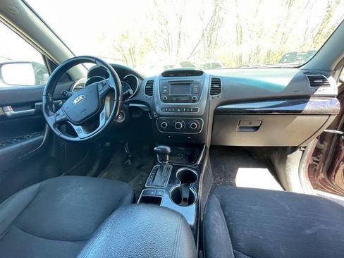 Used 2014 Kia Sorento LX FWD image 33
