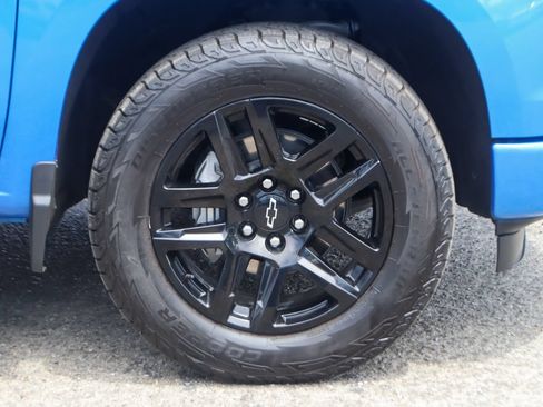 Used 2025 Chevrolet Silverado 1500 Custom w/ Turbomax Blackout Package AWD/4WD image 36