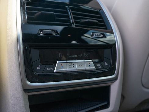 Used 2020 BMW X5 xDrive40i AWD/4WD image 29