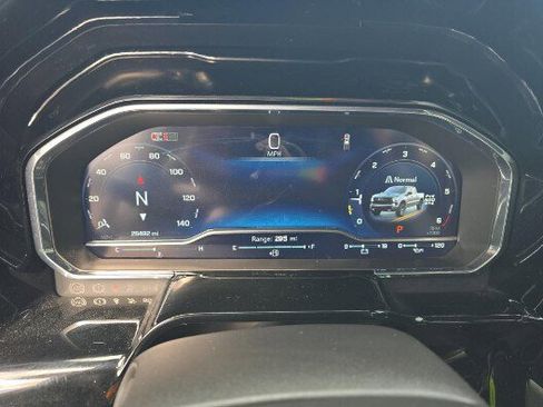 Used 2024 Chevrolet Silverado 1500 LT Trail Boss image 12