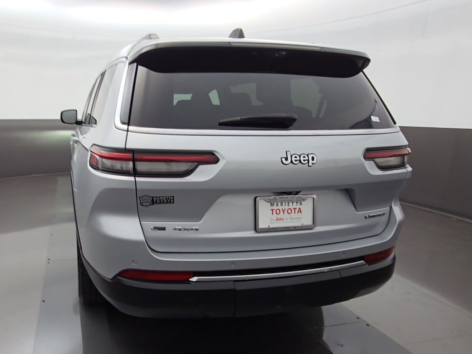 Used 2021 Jeep Grand Cherokee L Limited w/ Luxury Tech Group II AWD/4WD image 8