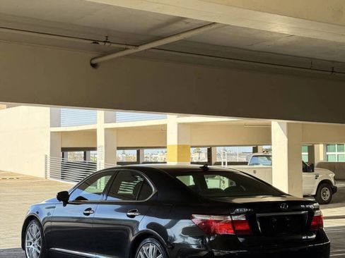 Used 2007 Lexus LS 460 image 9