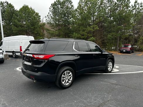 Used 2020 Chevrolet Traverse LT image 5