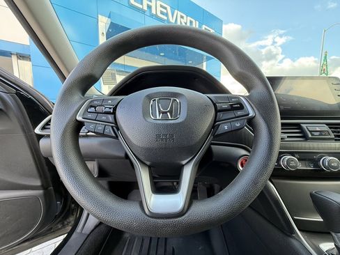 Used 2019 Honda Accord EX image 15