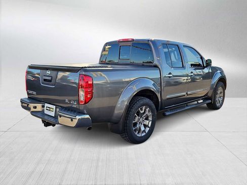 Used 2019 Nissan Frontier SL image 8