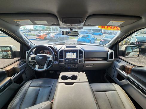 Used 2018 Ford F150 Lariat image 16
