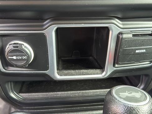 Used 2020 Jeep Wrangler Unlimited Sport image 30