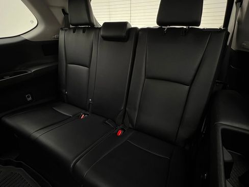 Used 2024 Toyota Grand Highlander AWD image 28