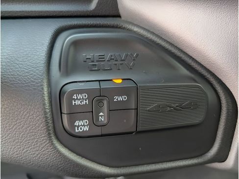 Used 2024 RAM 3500 Big Horn image 25