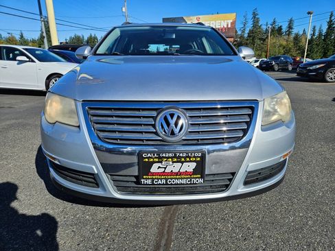Used 2007 Volkswagen Passat 2.0T FWD image 2