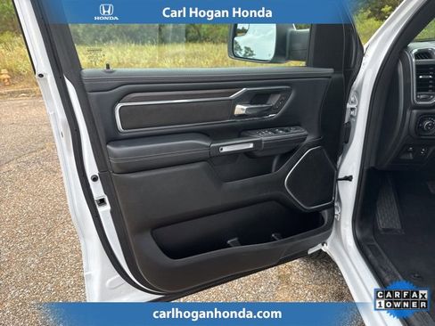 Used 2025 RAM 1500 Laramie image 16