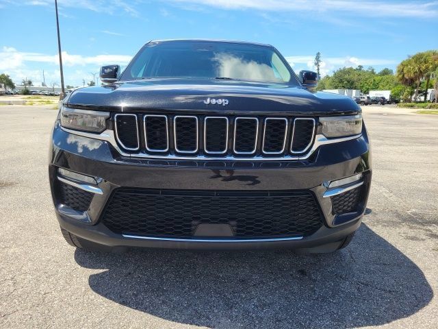 Used 2023 Jeep Grand Cherokee Limited RWD image 3
