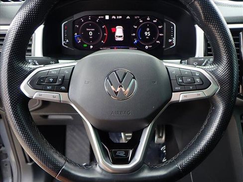 Used 2022 Volkswagen Atlas Cross Sport SEL Premium R-Line image 16