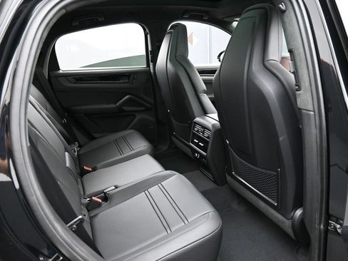 New 2026 Porsche Cayenne GTS AWD/4WD image 29