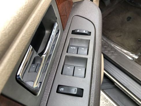 Used 2010 Ford F150 Lariat RWD image 27