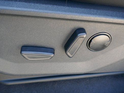 New 2025 Ford F150 Lariat w/ Equipment Group 501A Mid image 17