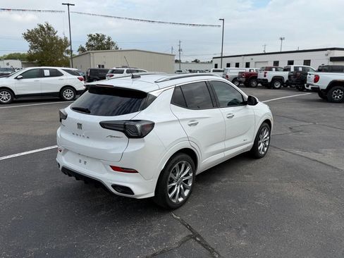 Used 2024 Buick Encore GX Avenir w/ Avenir Technology Package FWD image 4