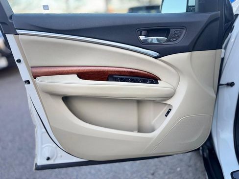 Used 2017 Acura MDX SH-AWD w/ Advance Package image 13