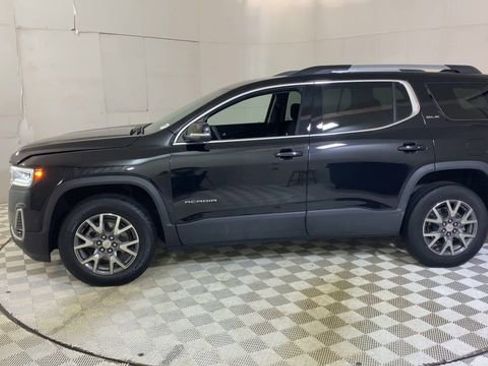 Used 2023 GMC Acadia SLE w/ Driver Convenience Package FWD image 5