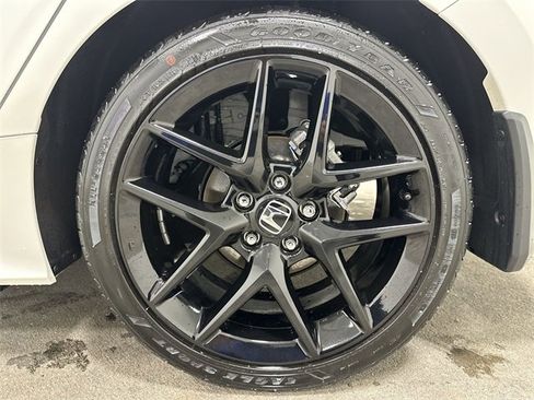 Used 2023 Honda Civic Sport image 14