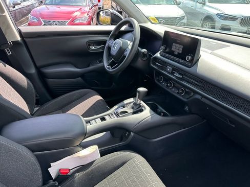 Used 2024 Honda HR-V LX image 25