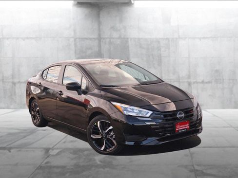 New 2025 Nissan Versa SR w/ Trunk Package image 2