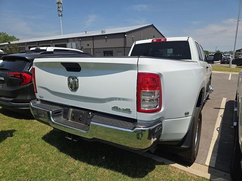 Used 2024 RAM 3500 Tradesman w/ Chrome Appearance Group AWD/4WD image 3