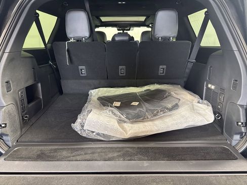 New 2025 Lincoln Navigator L Reserve w/ Jet Appearance Package image 62