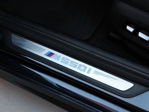 Used 2021 BMW M550i xDrive AWD/4WD image 16